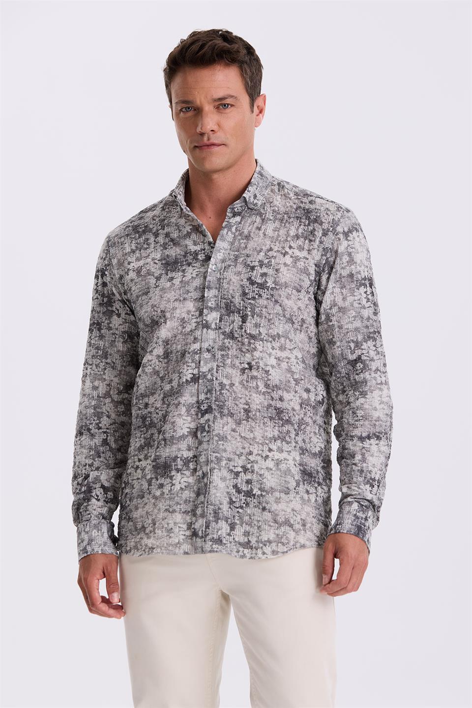 Collar Comfort Fit Shirt With Black Pattern Button