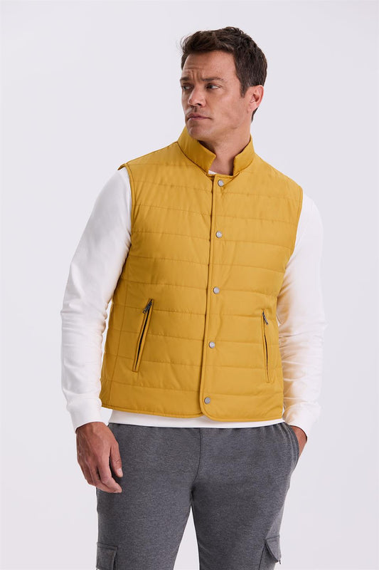 Yellow Judge Collar Fiber Slim Fit Vest