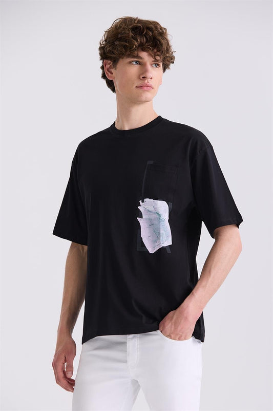 Round Collar T Shirt With Black Print
