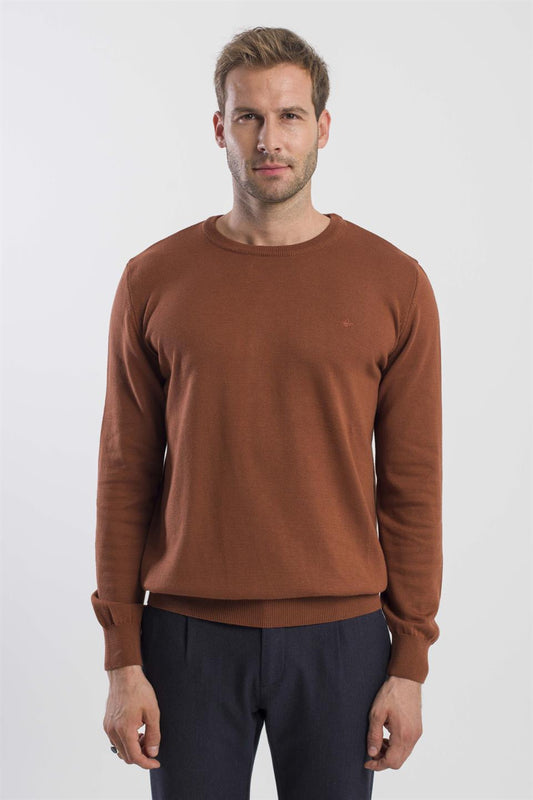 Cinnamon Slim Fit Round Collar Knitted Sweater
