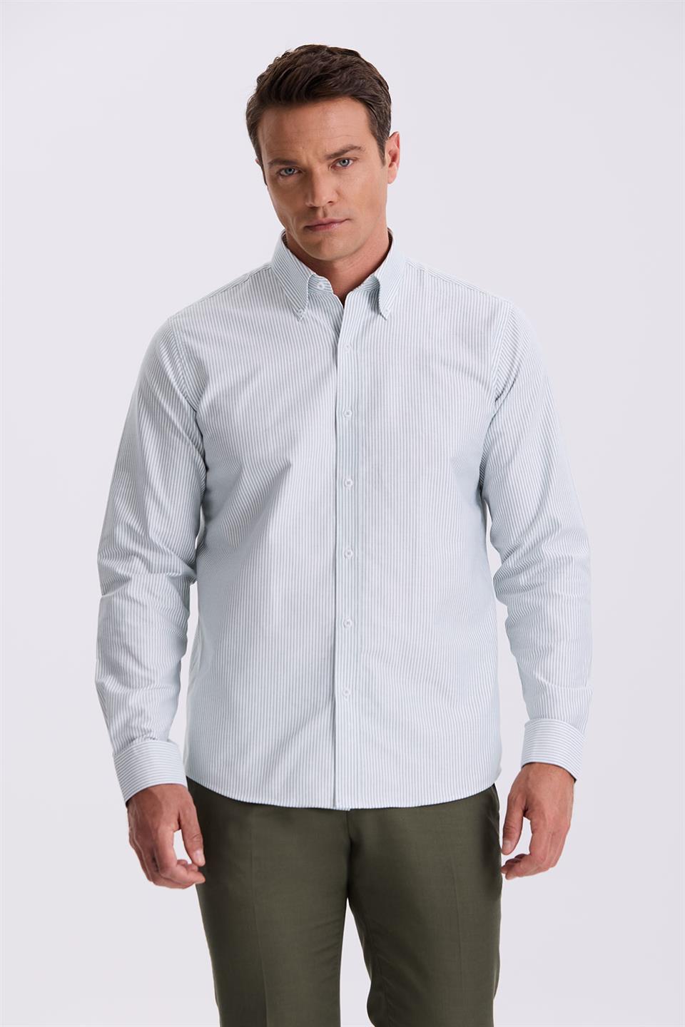 Green 100% Cotton Buttoned Collar Comfort Fit Shirt