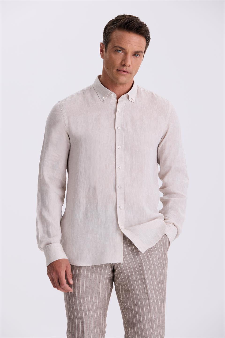Comfort Fit Shirt With A 100% Linen Button Collar