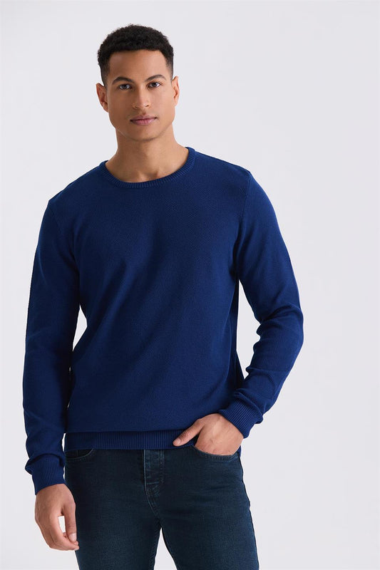 Indigo Slim Fit Round Collar Knitted Sweater With Pattern