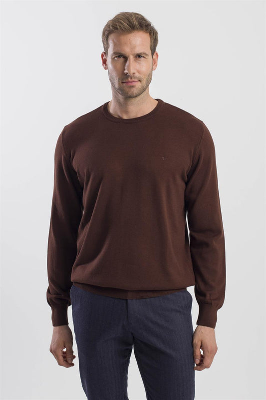 Coffee Slim Fit Round Collar Knitted Sweater