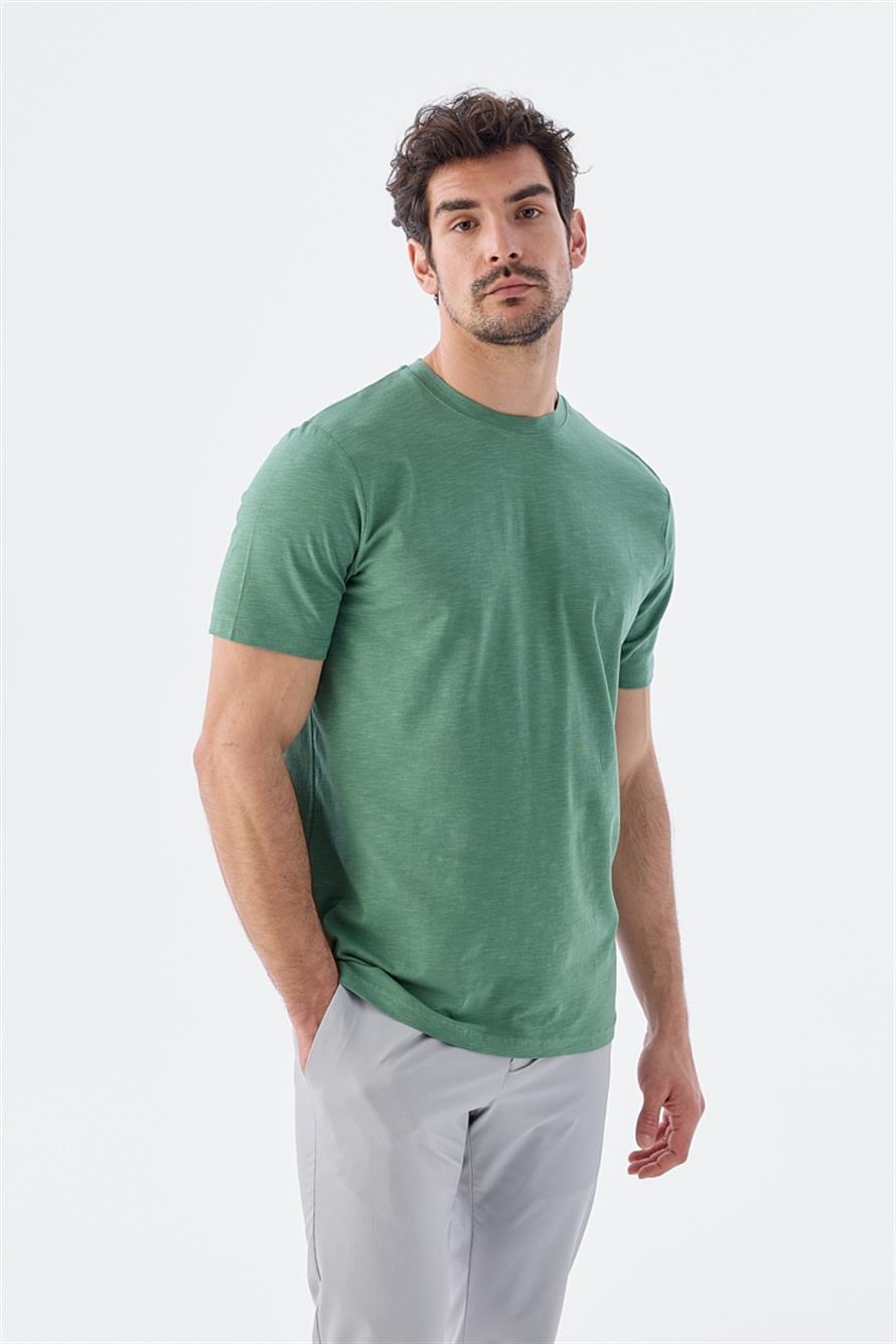Green Slim Fit Knitted Round Collar T Shirt