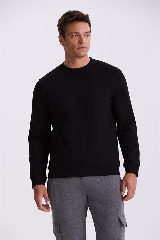 Black Slim Fit Round Collar Basic Lycra Sweatshirt With Cotton