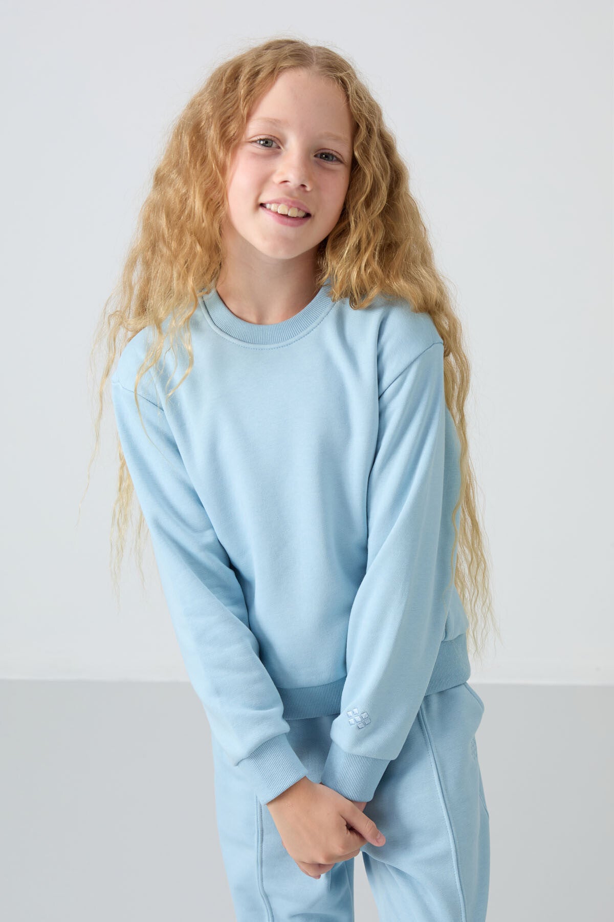 Light Blue Cotton Fleece-Lined Soft Textured Oversize Embroidered Girls' Tracksuit Set - 75145