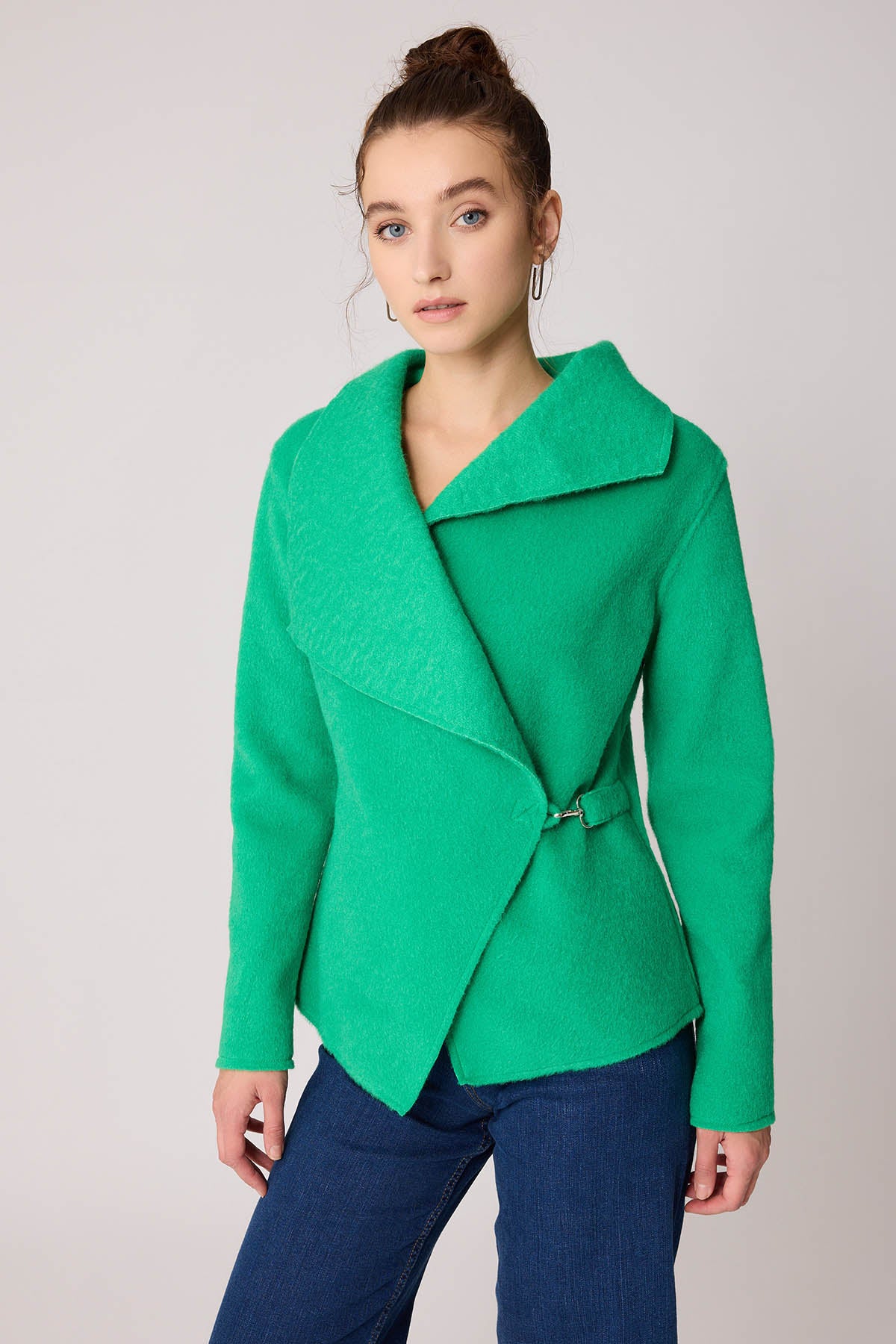 ASYMMETRIC JACKET WITH BUCKLE BINDING
