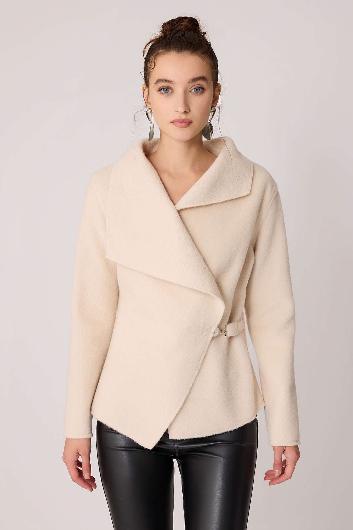ASYMMETRIC JACKET WITH BUCKLE BINDING