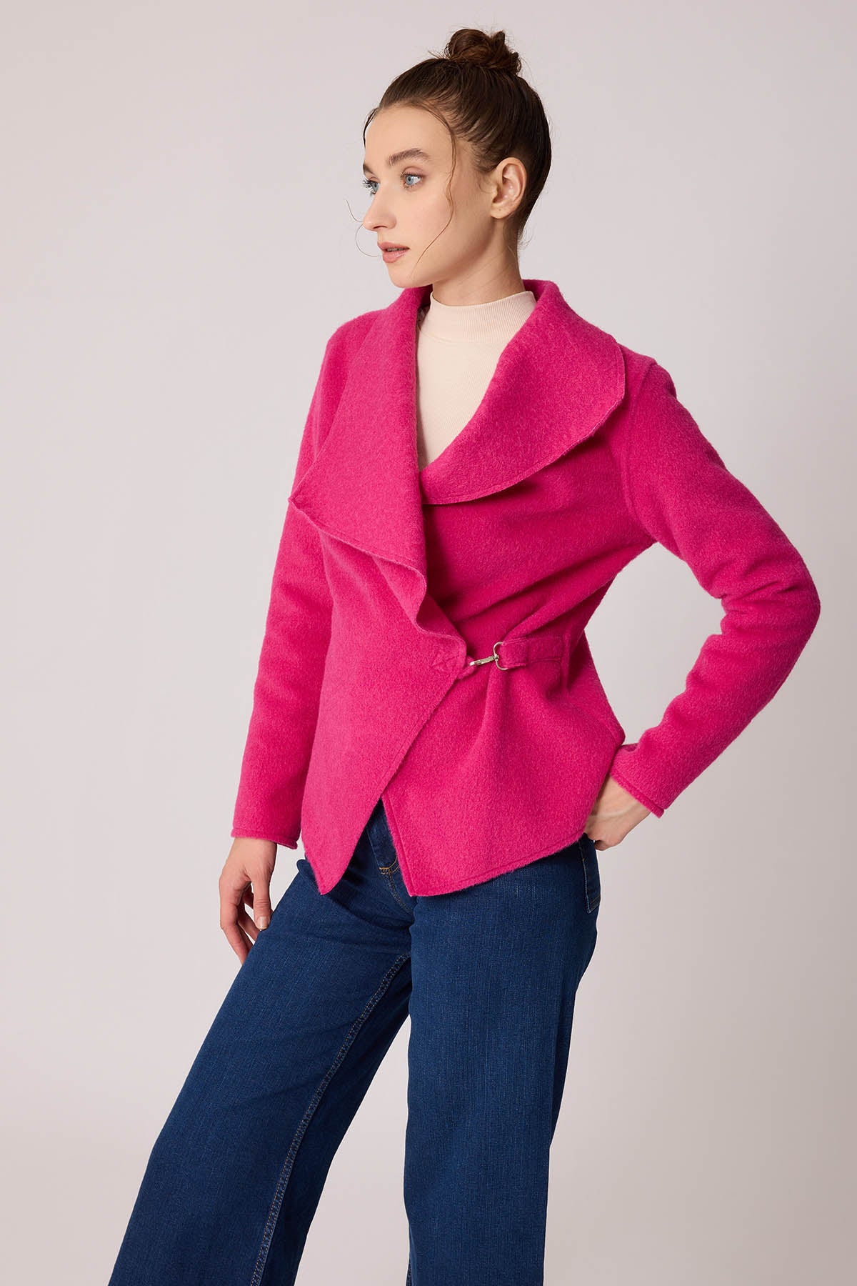 ASYMMETRIC JACKET WITH BUCKLE BINDING