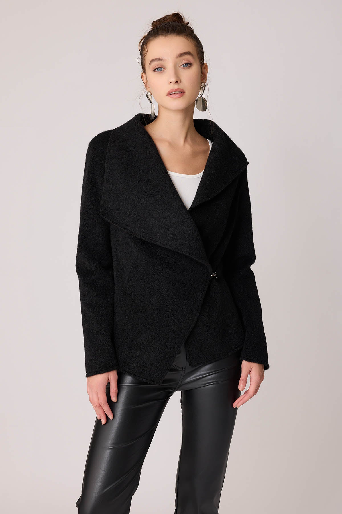 ASYMMETRIC JACKET WITH BUCKLE BINDING