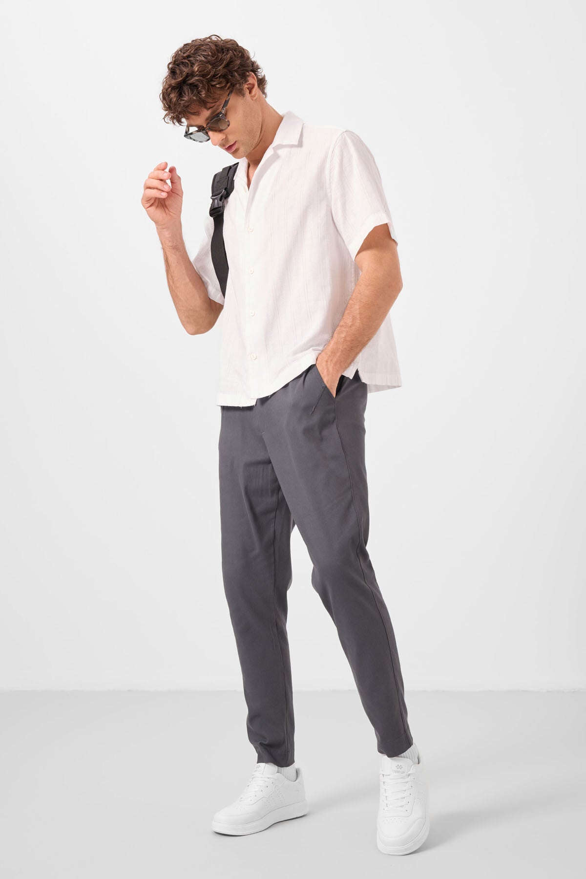 Anthracite Standard Fit Weaving Lightweight Flexible Chino Trousers - 82177