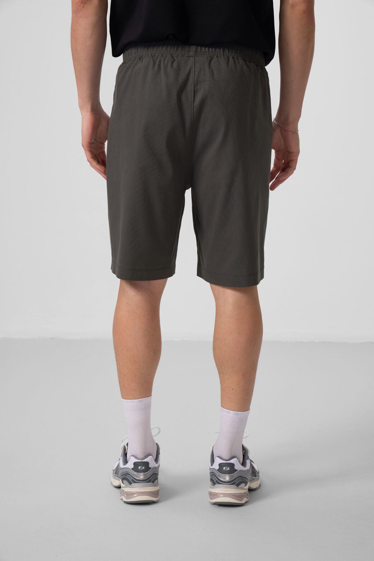 Anthracite Standard Fit Woven Lightly Stretch Men's Chino Shorts - 81290