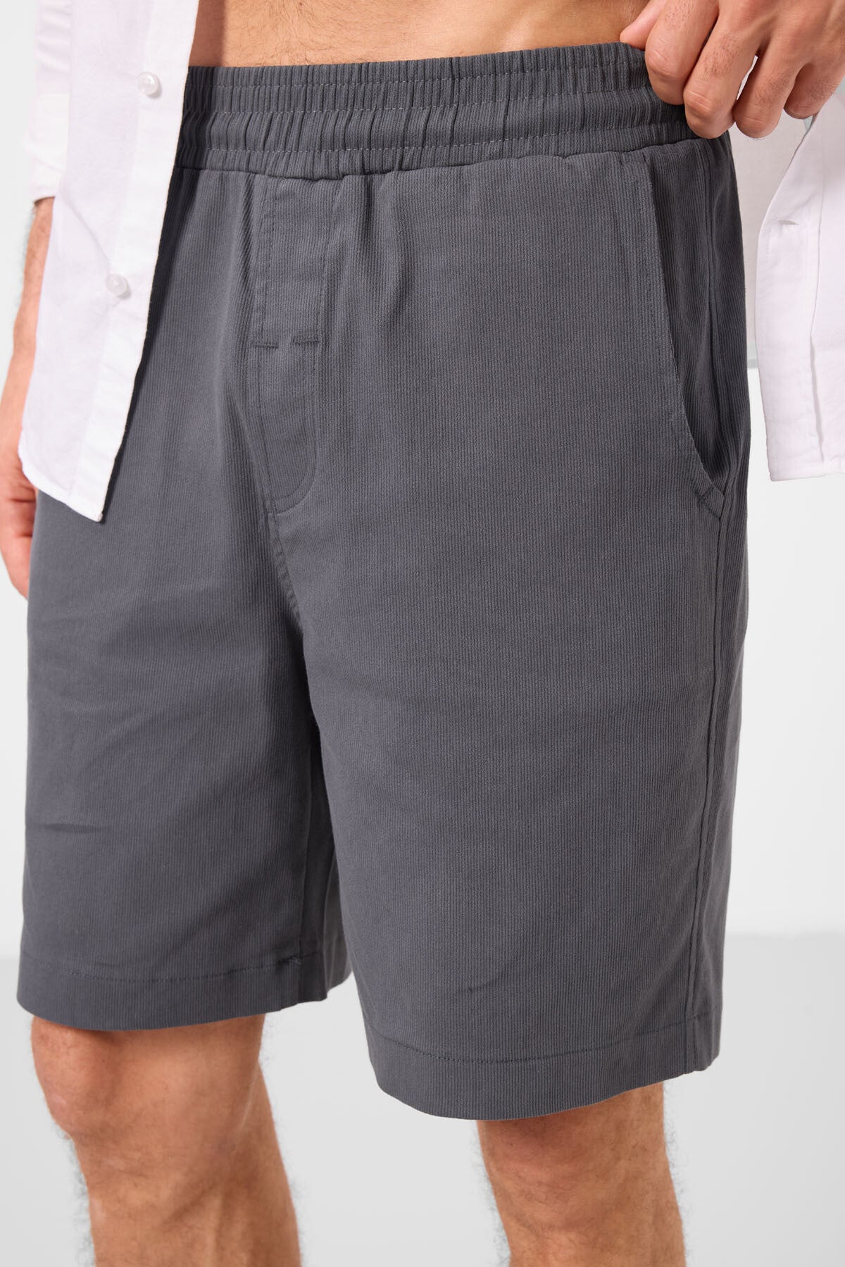 Anthracite Standard Fit Weaving Lightweight Flexible Chino Shorts - 81289