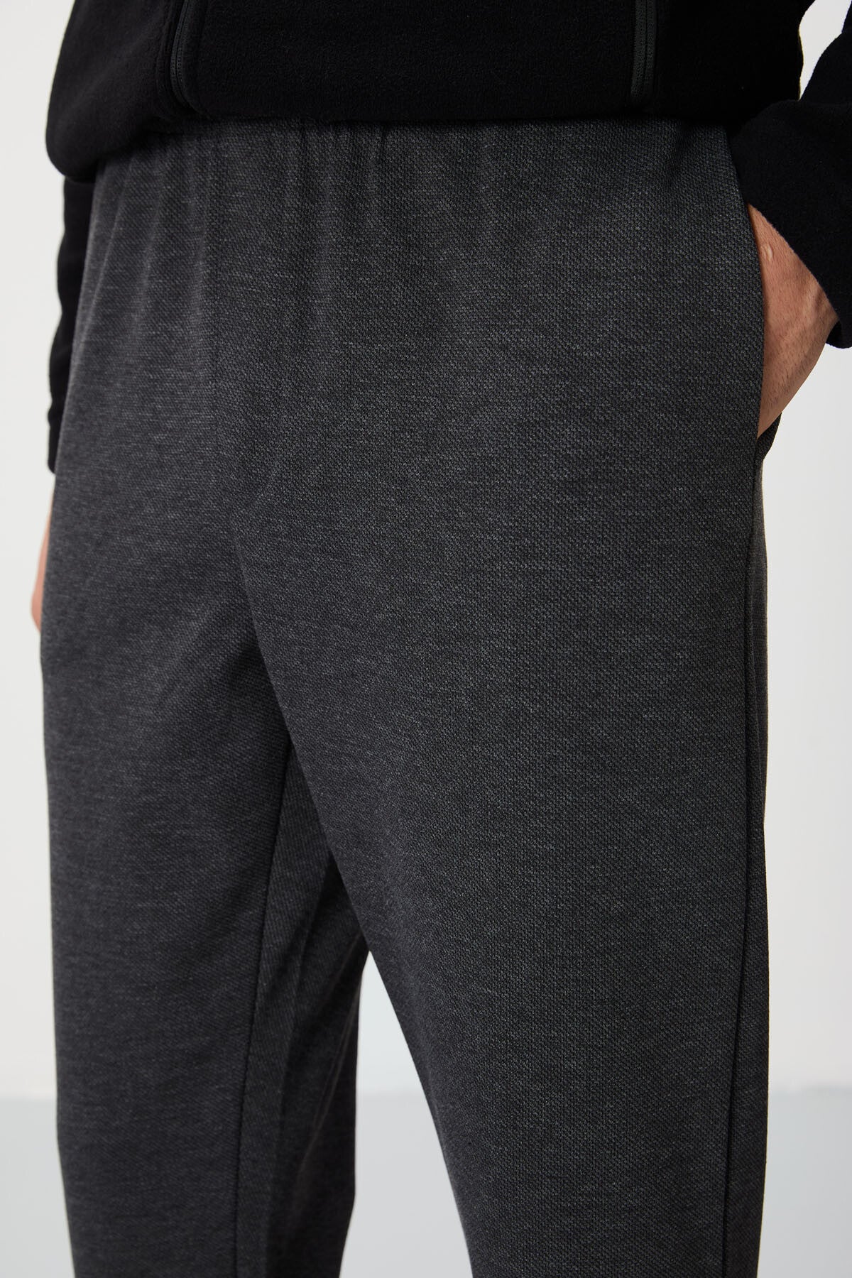 Anthracite Melange Textured Surface Standard Fit Men's Tracksuit Bottom - 82155
