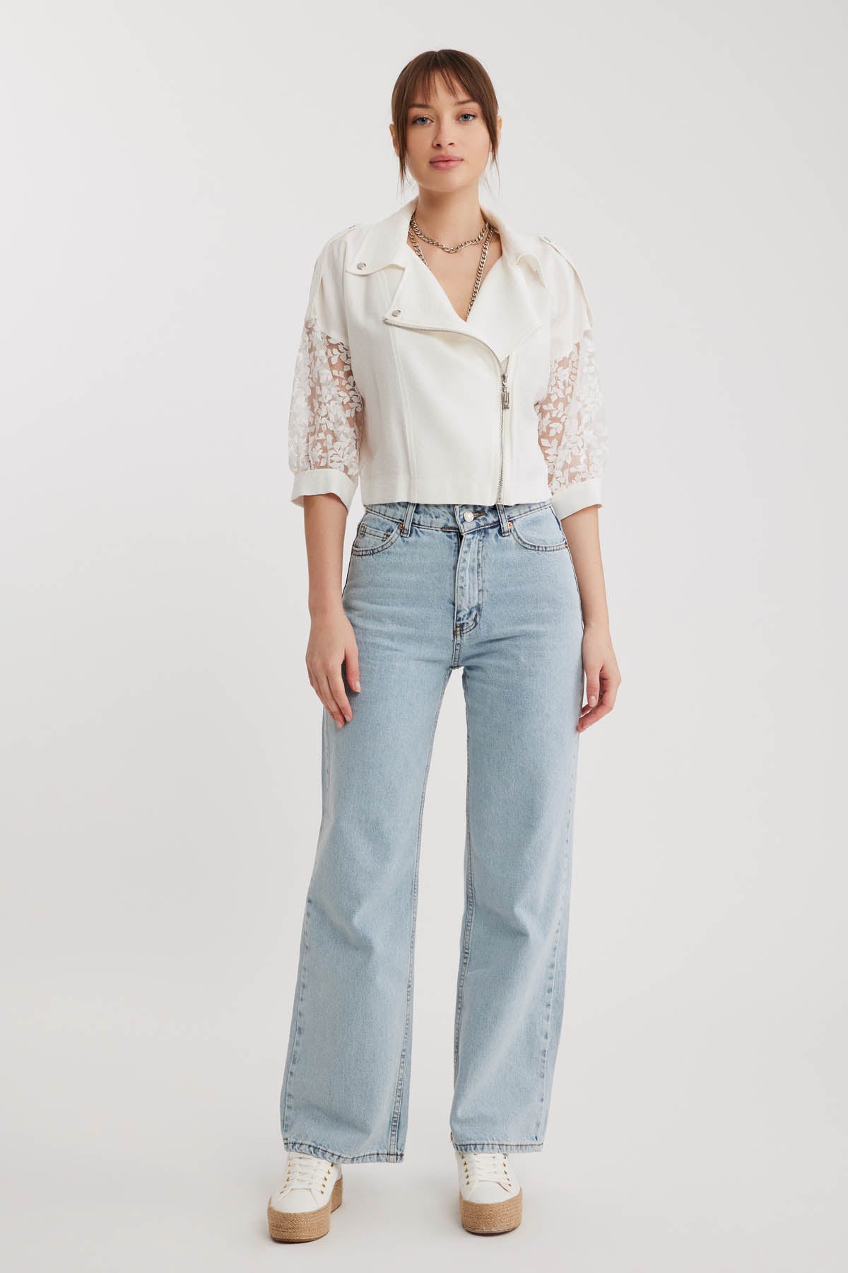 ZIPPERED JACKET WITH DETAILED SLEEVES