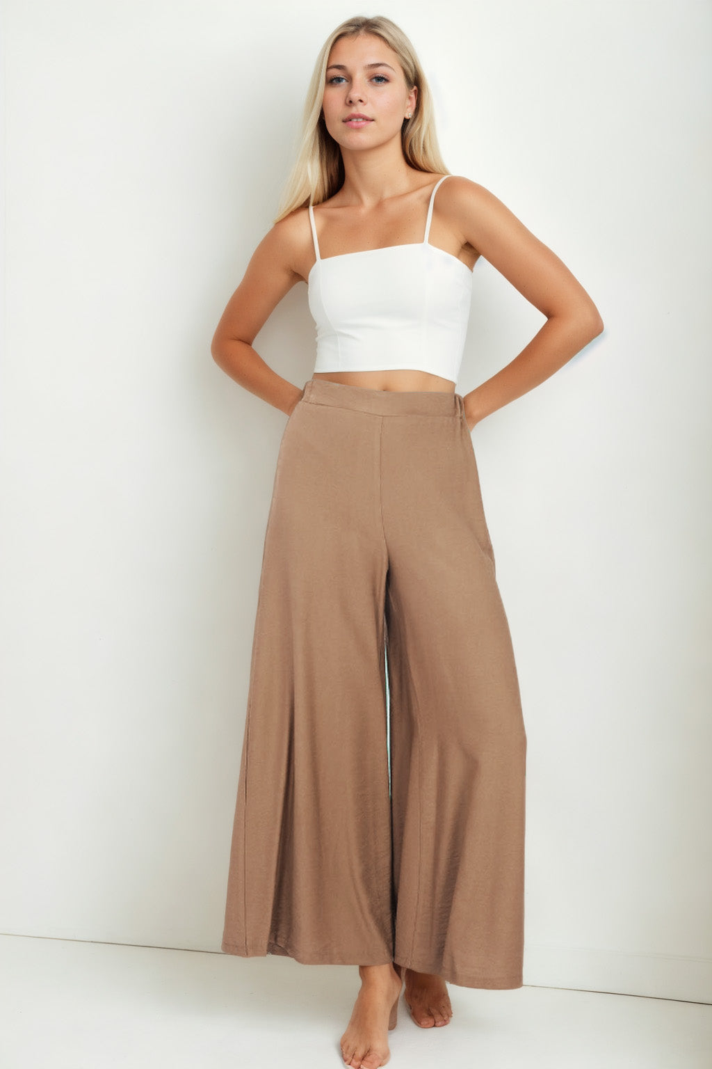 STYLISH WIDE LEG TROUSERS WITH ELASTANE BACK