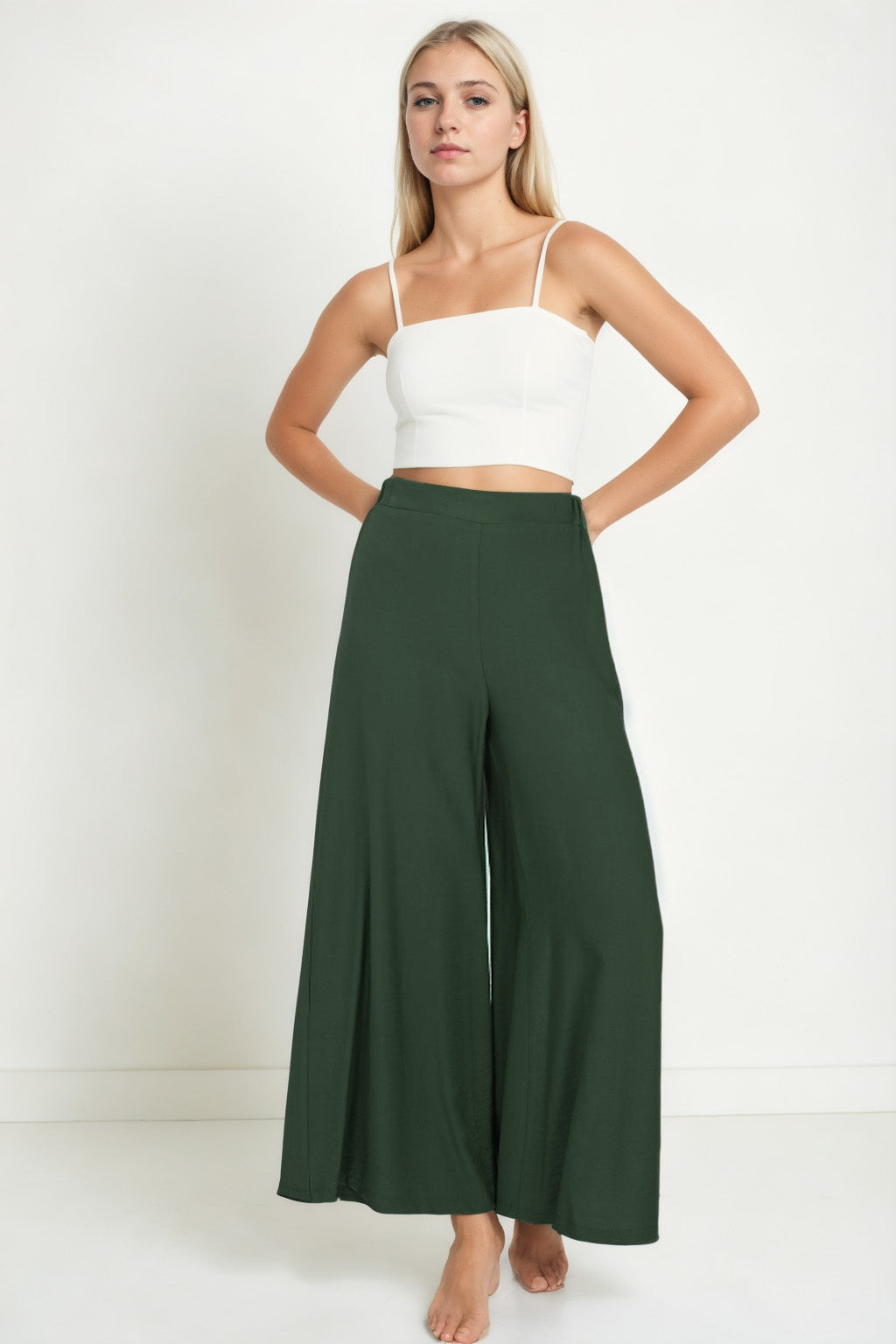 STYLISH WIDE LEG TROUSERS WITH ELASTANE BACK