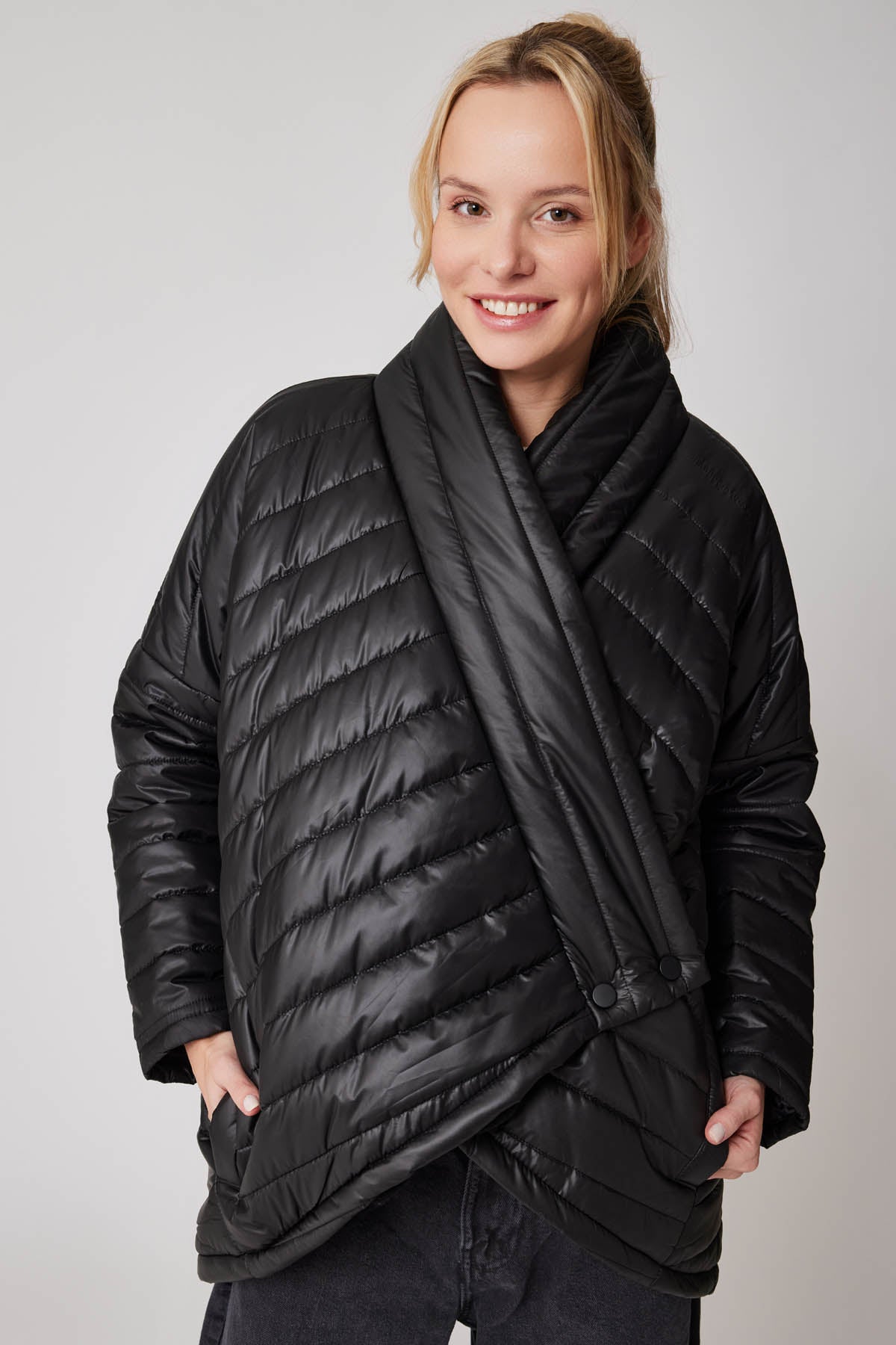 ASYMMETRIC CUT COMFY PUFFER JACKET