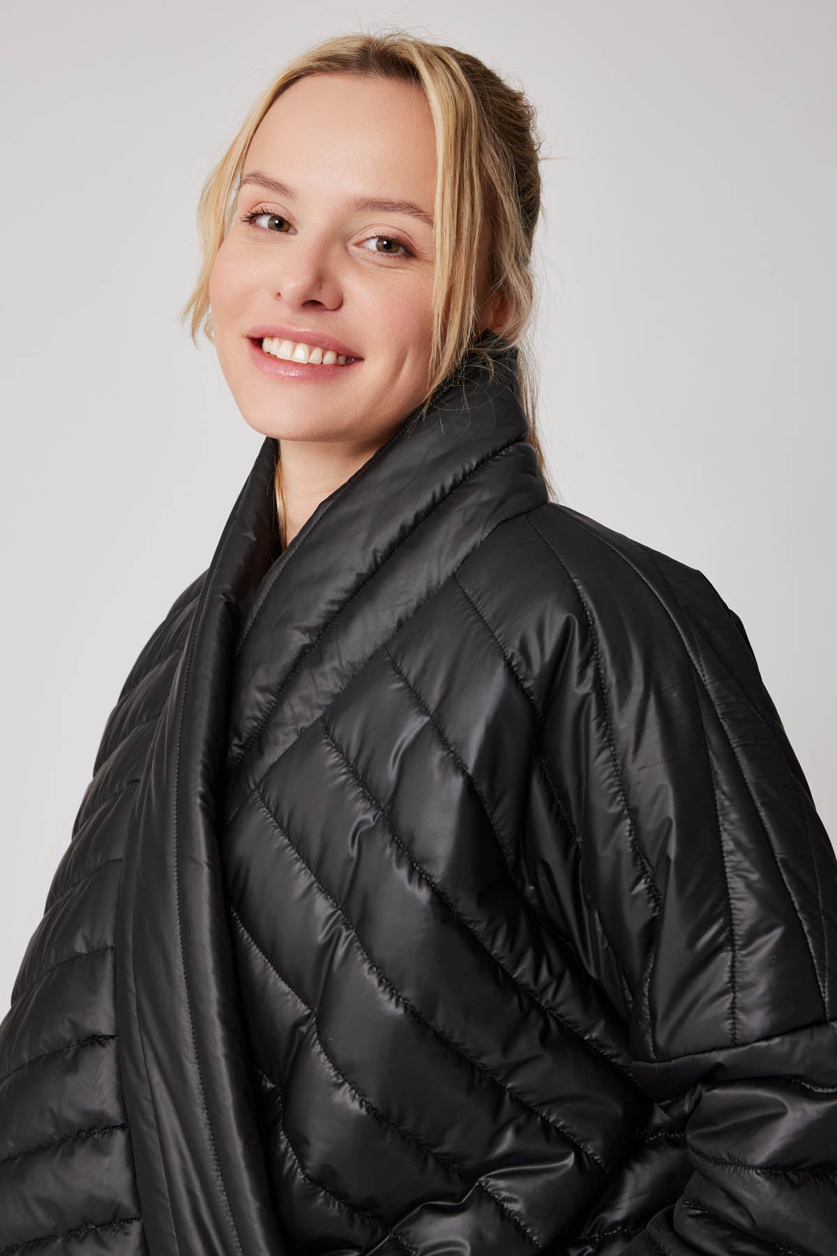 ASYMMETRIC CUT COMFY PUFFER JACKET