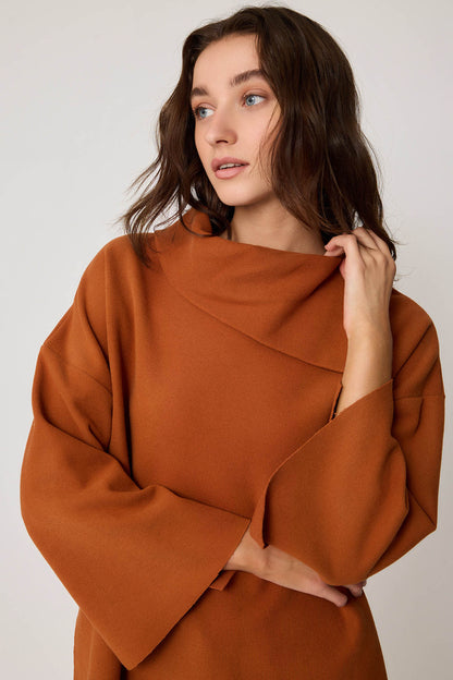 ASYMMETRIC COLLAR KNITTED BLOUSE WITH SIDES SPLITED