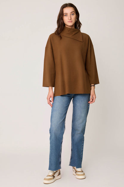 ASYMMETRIC COLLAR KNITTED BLOUSE WITH SIDES SPLITED