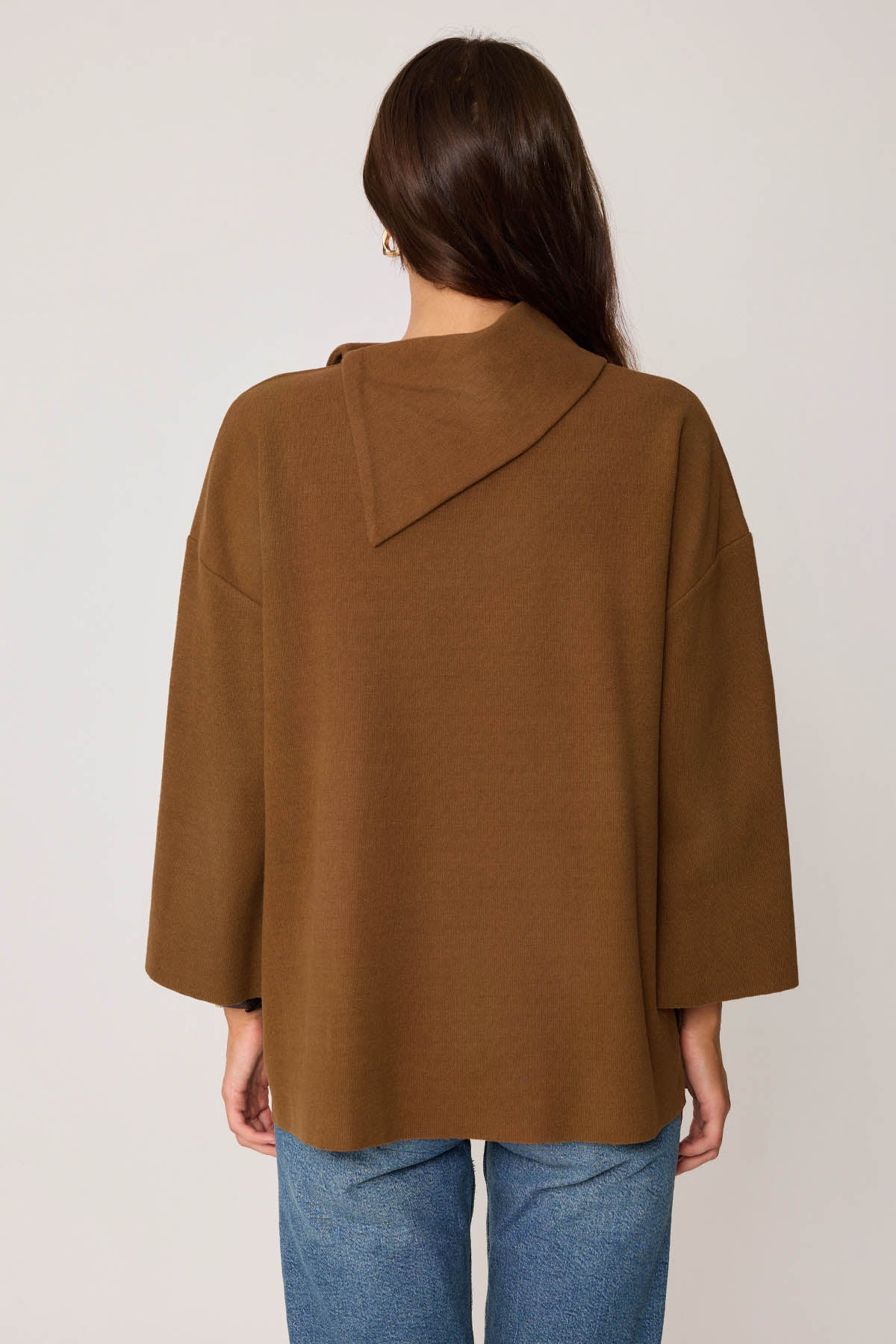 ASYMMETRIC COLLAR KNITTED BLOUSE WITH SIDES SPLITED
