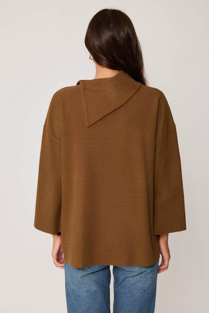 ASYMMETRIC COLLAR KNITTED BLOUSE WITH SIDES SPLITED