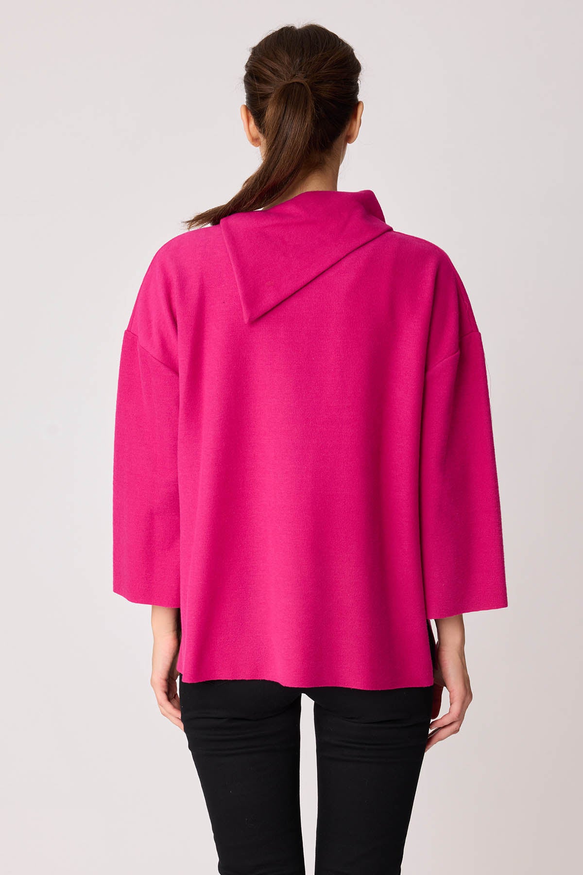 ASYMMETRIC COLLAR KNITTED BLOUSE WITH SIDES SPLITED