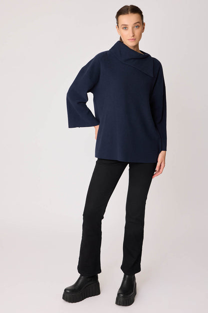 ASYMMETRIC COLLAR KNITTED BLOUSE WITH SIDES SPLITED