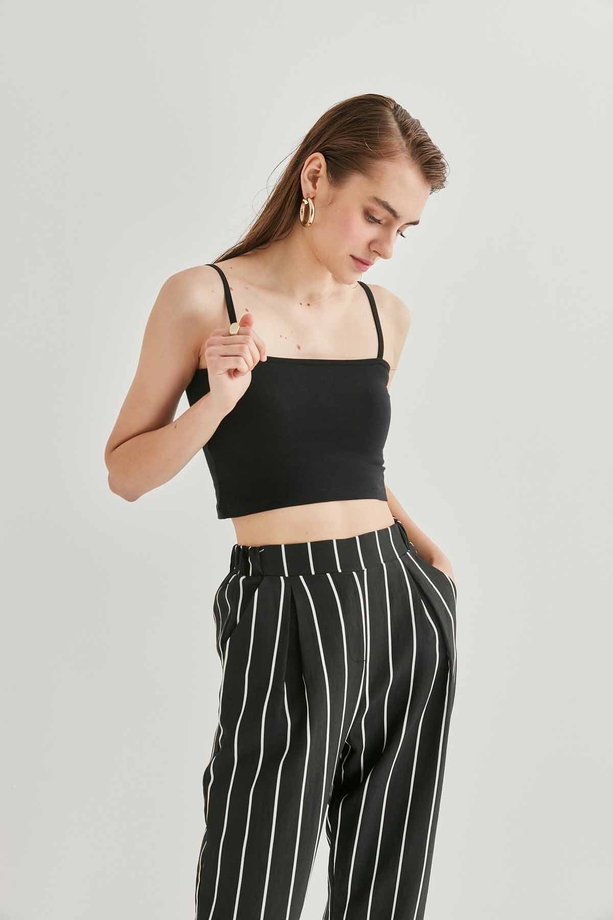 CROP SINGLET TOP