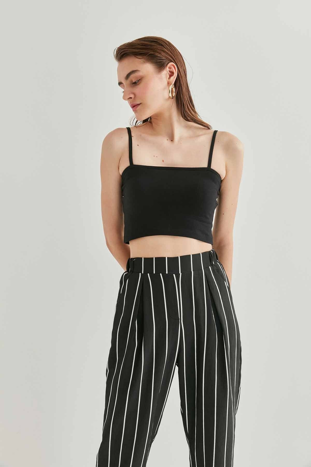 CROP SINGLET TOP