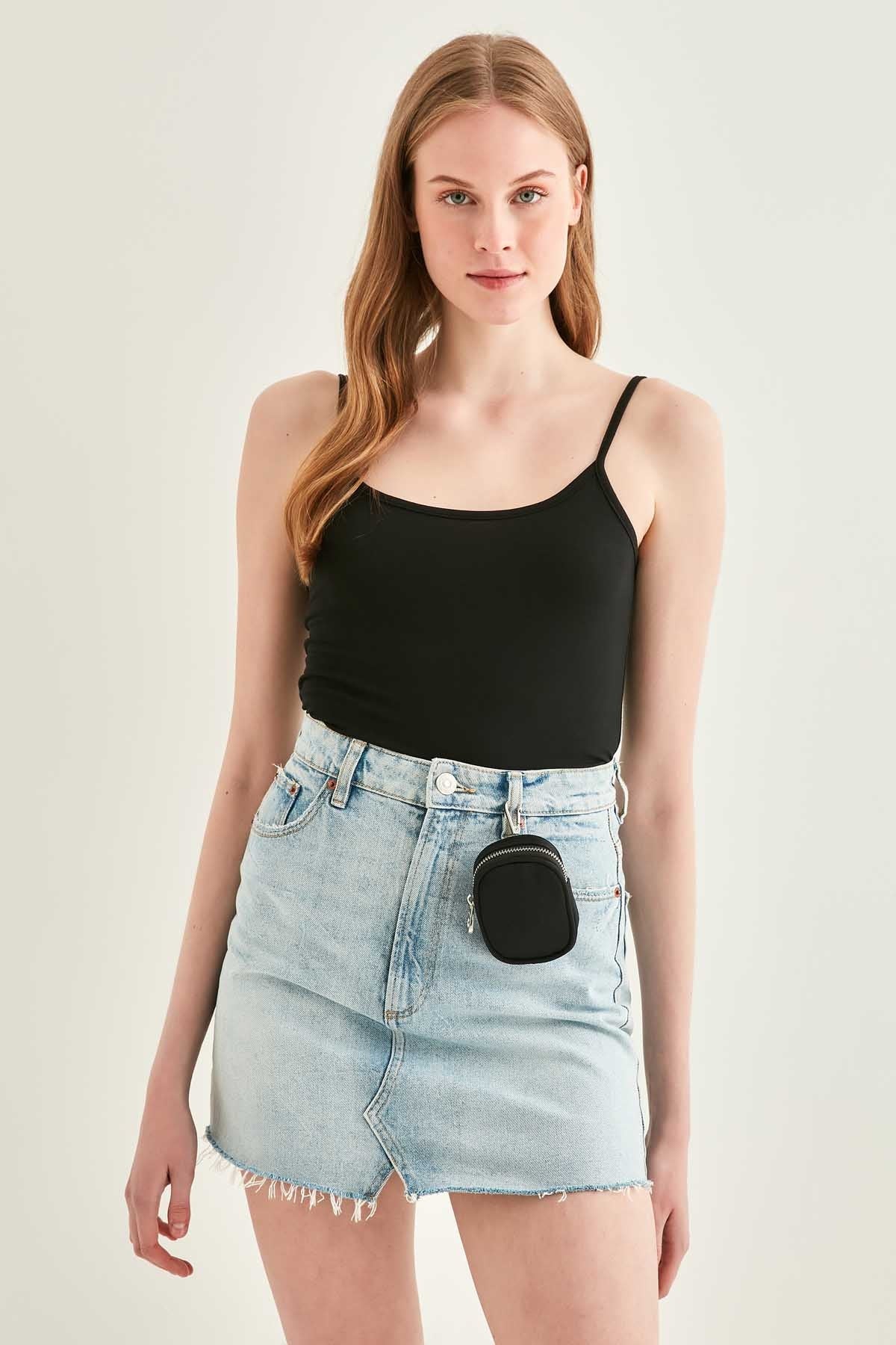 SASHED VISCOSE CROP BLOUSE