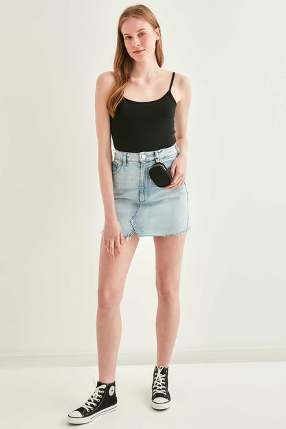 SASHED VISCOSE CROP BLOUSE