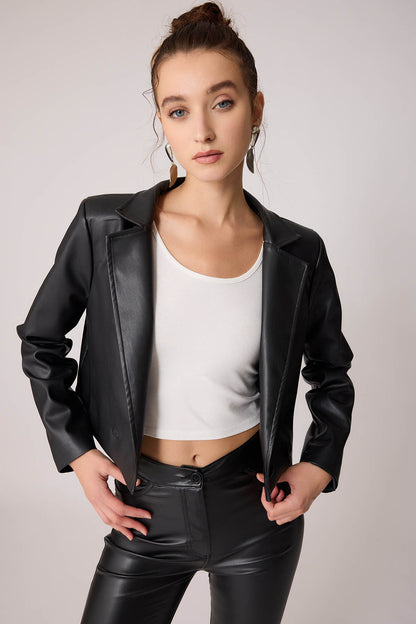 FAUX LEATHER CROP JACKET WITH ASSISTED BUTTON