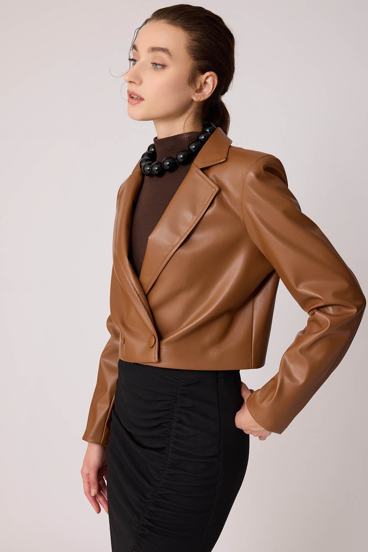FAUX LEATHER CROP JACKET WITH ASSISTED BUTTON