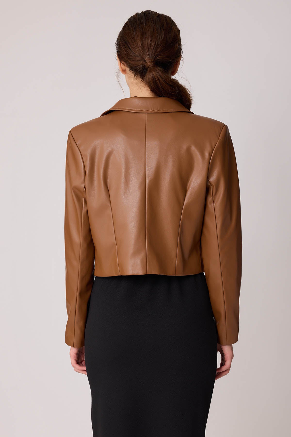 FAUX LEATHER CROP JACKET WITH ASSISTED BUTTON