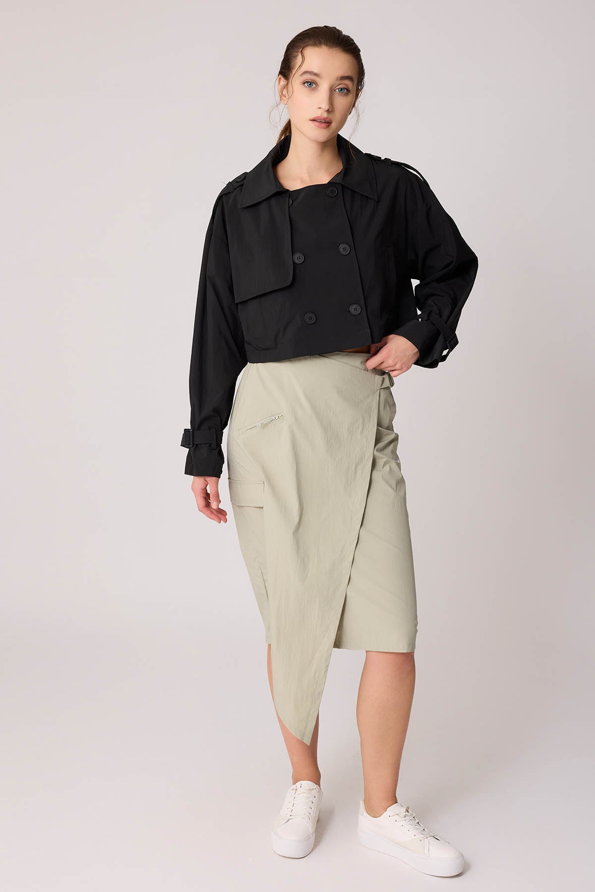 CROP TRENCH COAT WITH LINED FRONT BUTTON