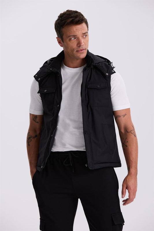Black Comfort Fit Pocket Hooded Comfort Cut Safari Vest