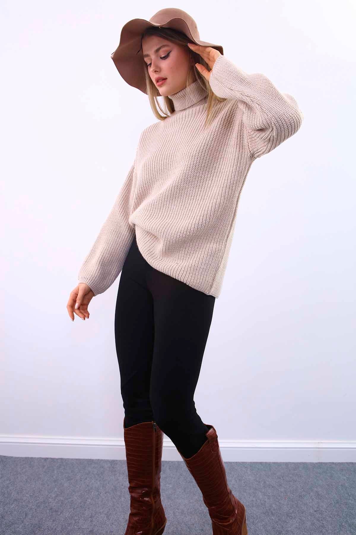 TURTLENECK KNITTED SWEATER