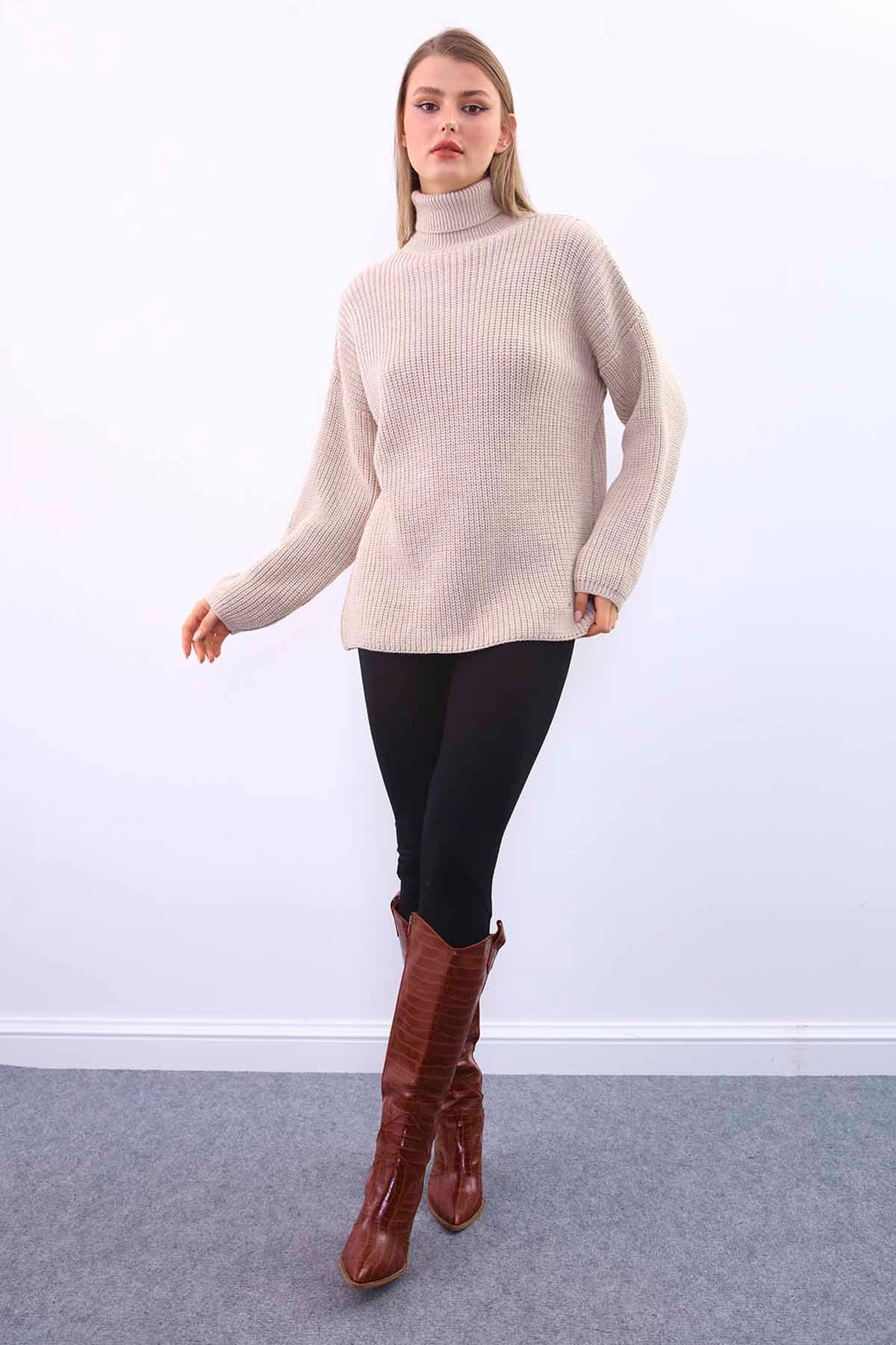 TURTLENECK KNITTED SWEATER