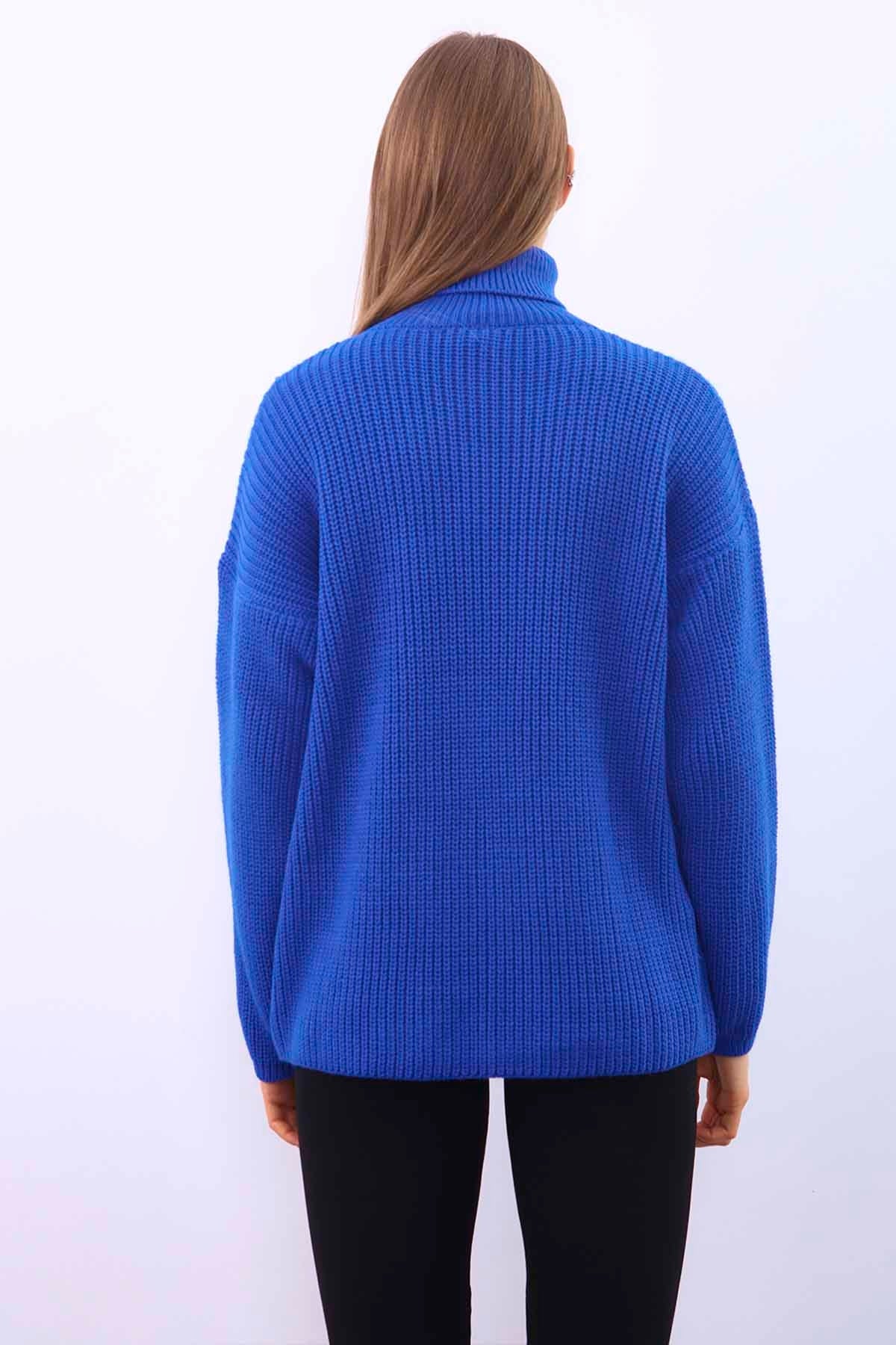 TURTLENECK KNITTED SWEATER