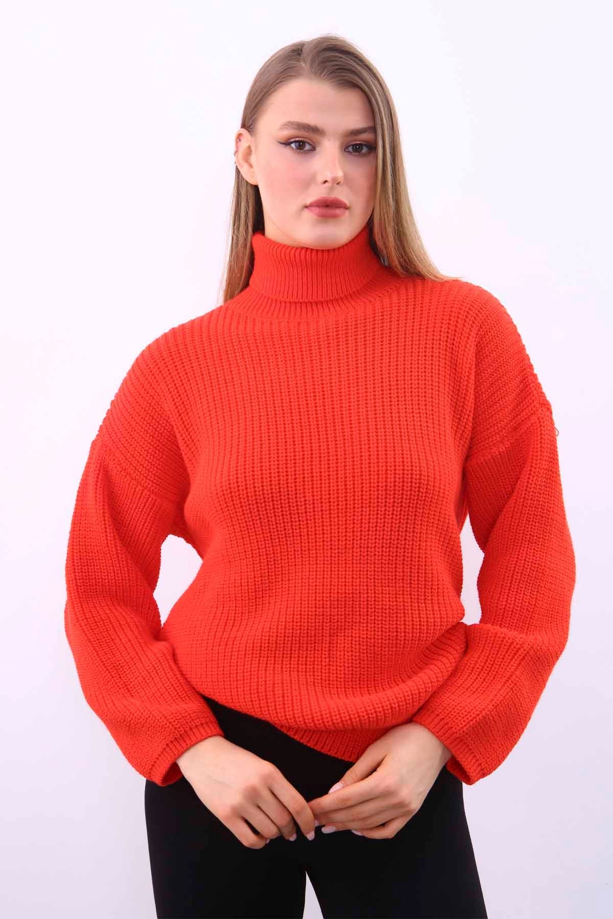 TURTLENECK KNITTED SWEATER