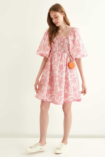 LOOSE SLEEVE BODY COILED DRESS