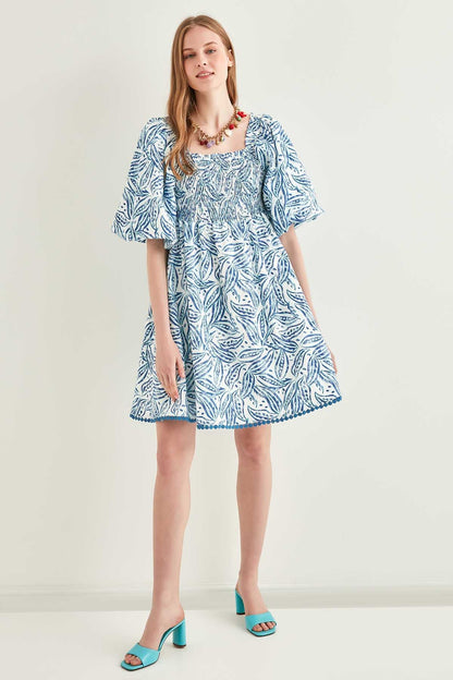 LOOSE SLEEVE BODY COILED DRESS