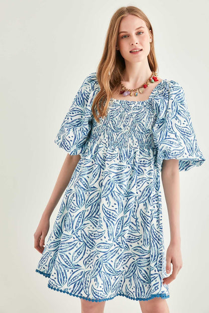 LOOSE SLEEVE BODY COILED DRESS