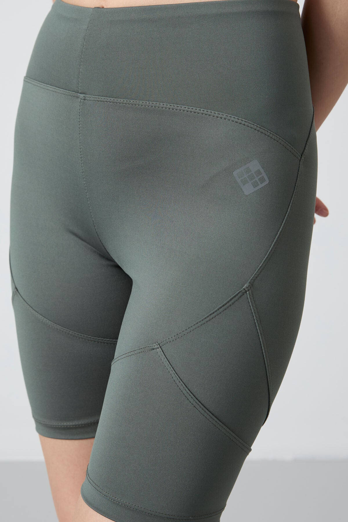 Rights Polyester Flexible Standard Fit Performance Women's Biker Tights - 91013
