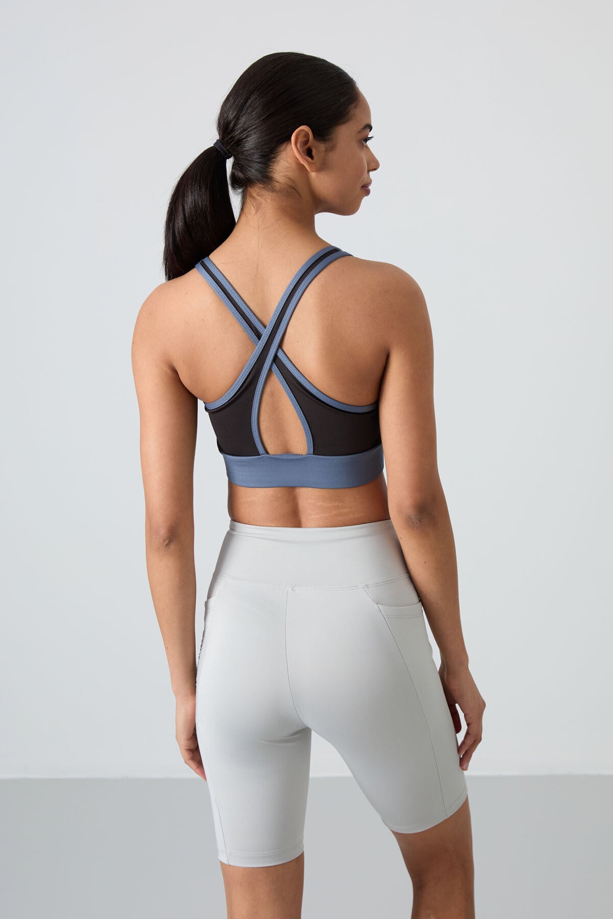 Petrol Cross Back Detailed Slim Fit U Collar Padded Women's Sports Bra - 97121