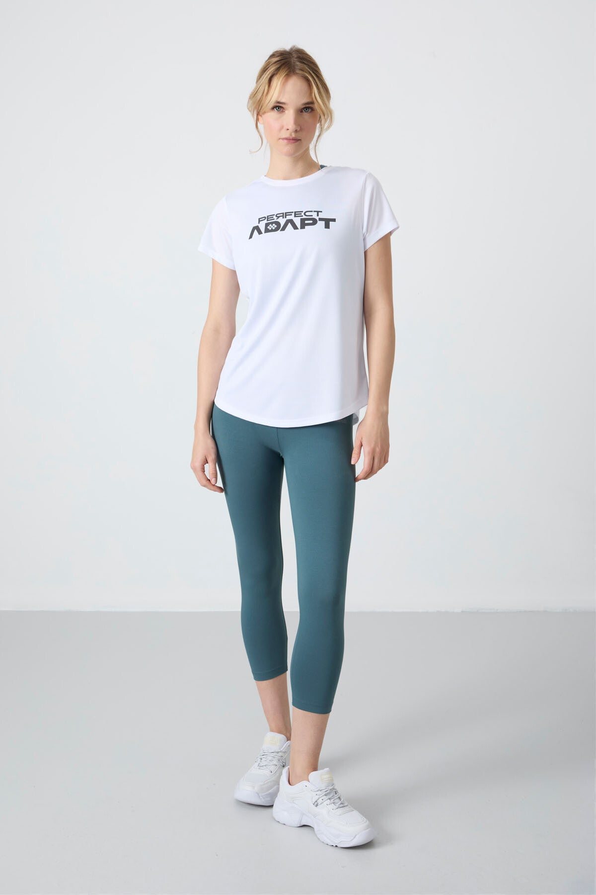 White Polyester Breathable Textured Thin Flexible Standard Fit Performance Women's T-Shirt - 97283
