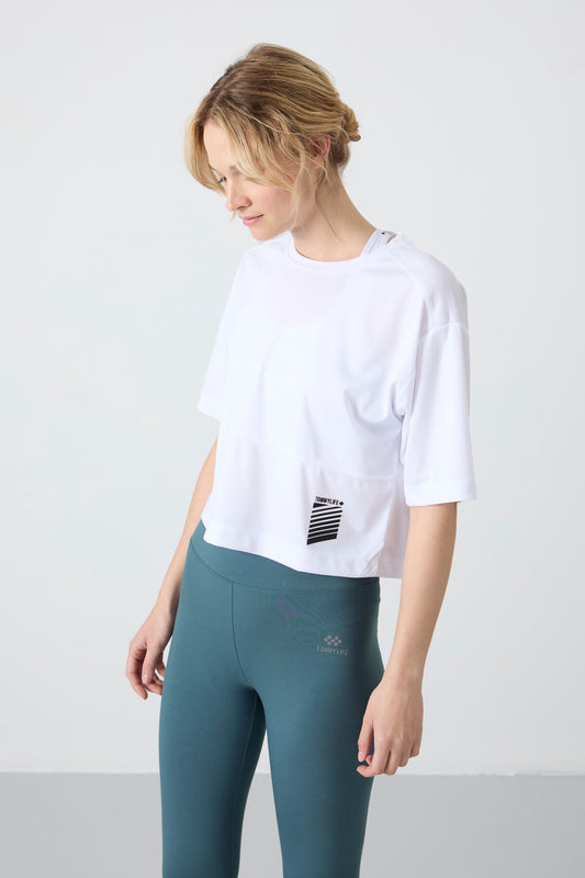 White Polyester Breathable Textured Thin Flexible Oversize Fit Performance Women's T-Shirt - 97284